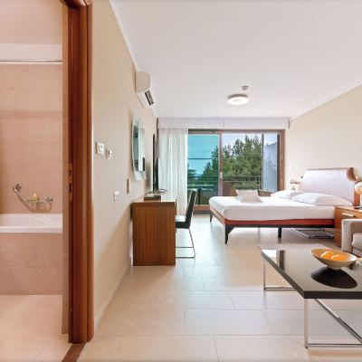 Comfort Double Room With Balcony The Residence Hotel Promo Code