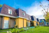 Devon Inn Hotel Отели в г. 