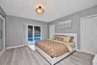 Spacious 4 bedrooms, 2 bathroom house with pool
