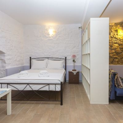 Romantic Studio Townhall Studio Promo Code