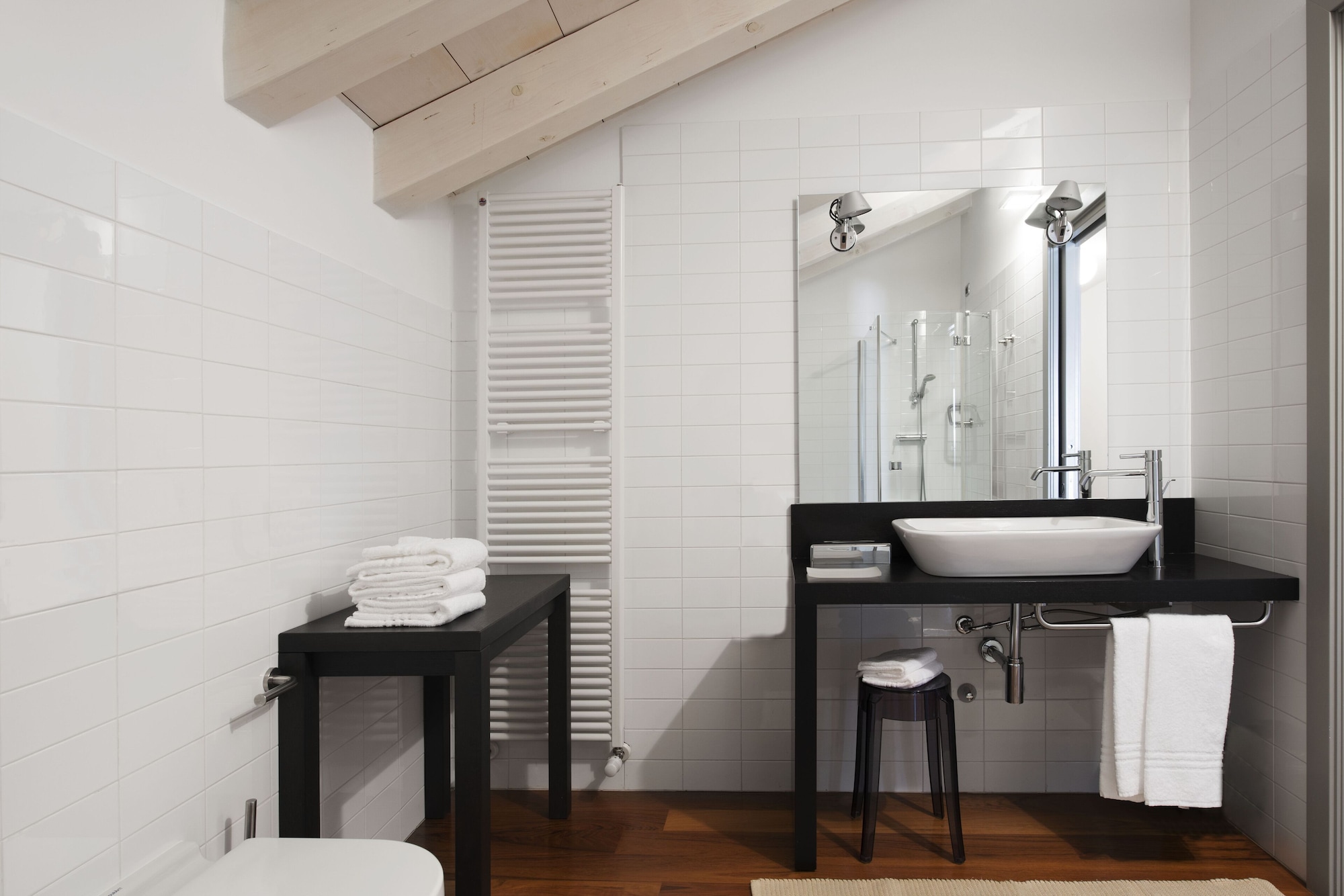 豪华家庭间 - 带湖景