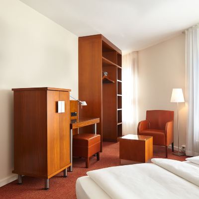 Commander‘ s Class Double Room Hotel Hafen Hamburg Promo Code