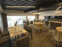 Mango Suites Cauayan Hotels in Cauayan