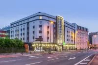 Campanile PRIME - Suresnes - La Défense
