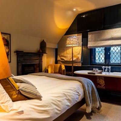 Premium Double Room with Double Bed Fox and Anchor Promo Code