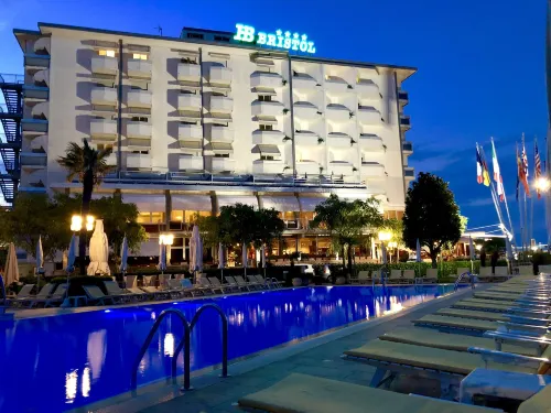 Hotel Bristol