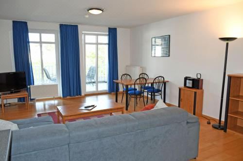 一卧室公寓（带阳台）