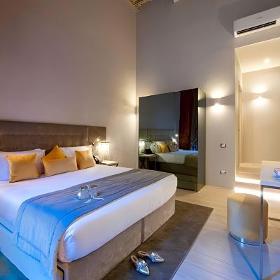 Superior Double Room Terrace Pantheon Relais Promo Code