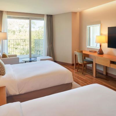 디럭스룸 더블 침대 머큐어 앰버서더 제주 쿠폰