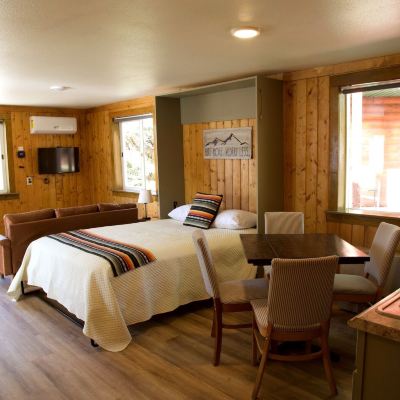 Deluxe Cabin, Kitchenette, Mountainside Shell Campground & Cabins Promo Code