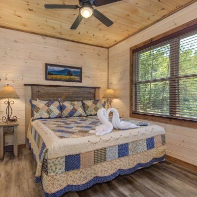 Cabin, Multiple Beds