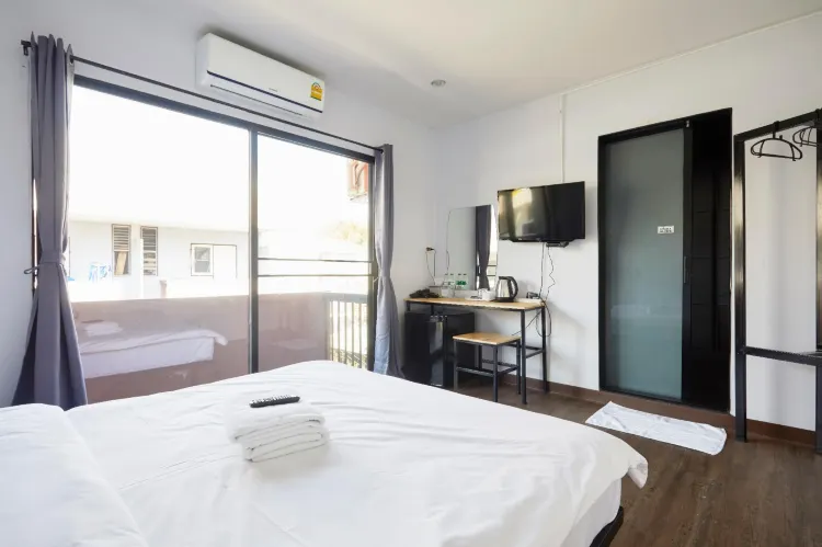 ห้องสแตนดาร์ด เตียงใหญ่ 1 เตียง