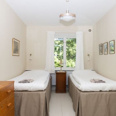 Double Room with Shared Bathroom and Garden View