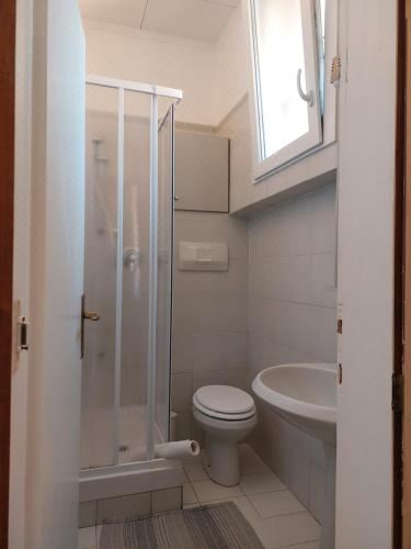 双人房（带独立浴室）