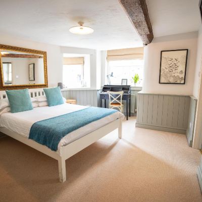 Deluxe Double Room Ensuite with Shower Tower House Promo Code