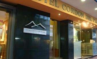 Hotel Cordon Del Plata