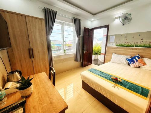 豪华双人房（带阳台）