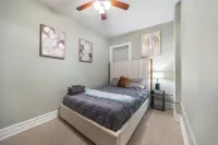 Chicago style apt/Near Hosp/ORD/MDW/DT Hotels in 