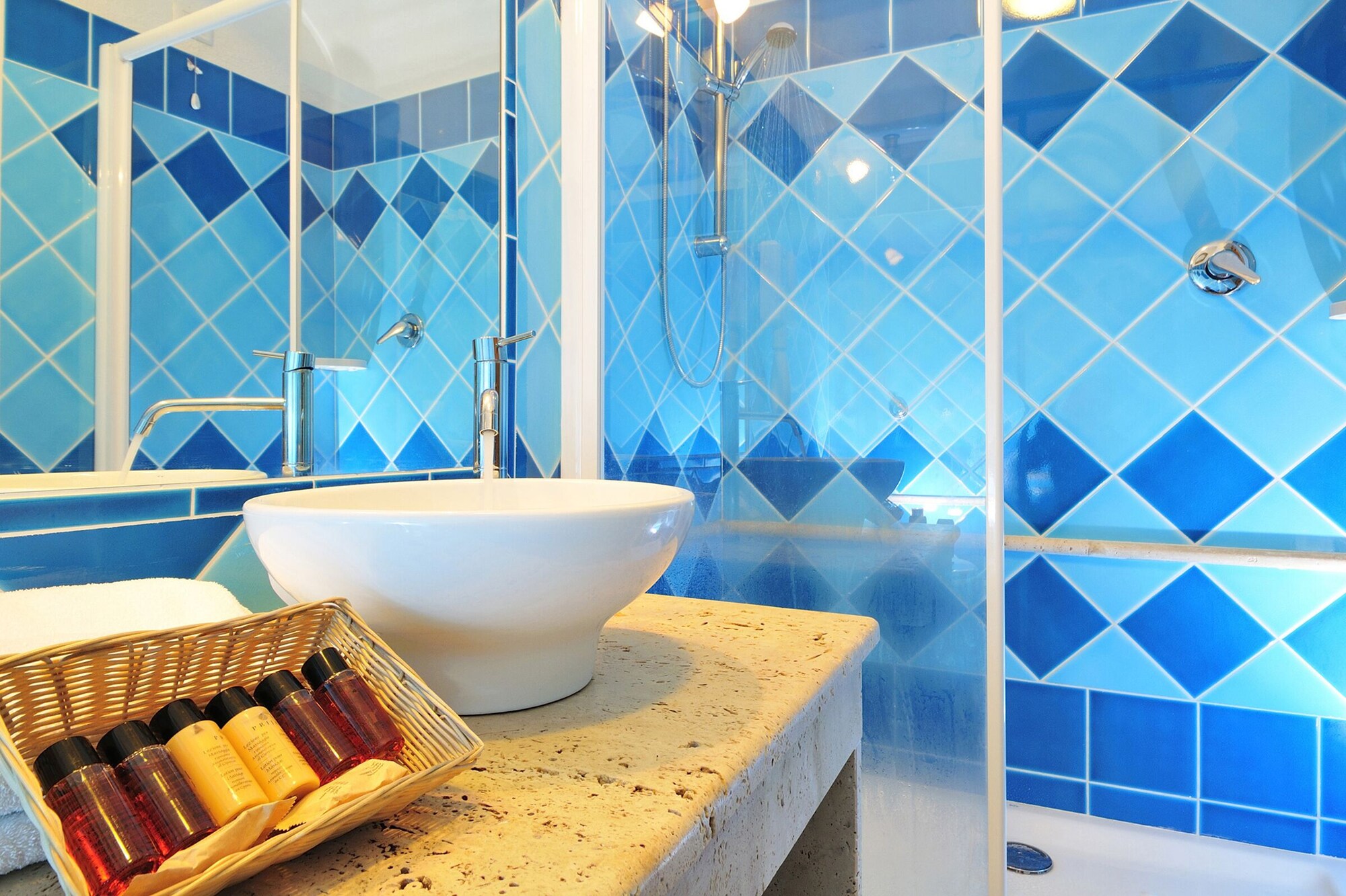 豪华三人房带露台