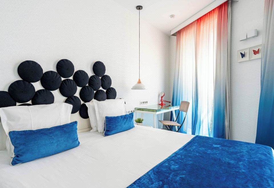 Family Superior, 2 Rooms-Complimentary Soft Minibar, Courtesy Tray, Digital Press, Fitness, Sauna