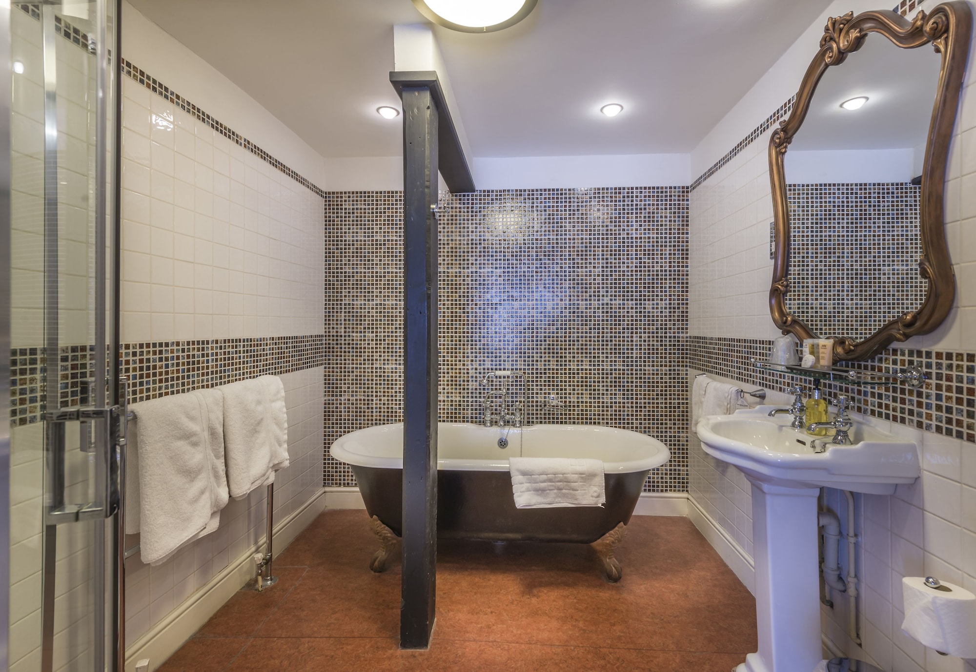 The Talbot Hotel, Oundle , Near PeterboroughDeluxe Room