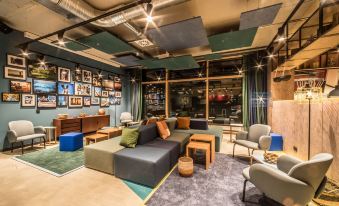 Hotel einsmehr - Housity