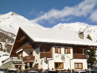 Santa San Hotels in 