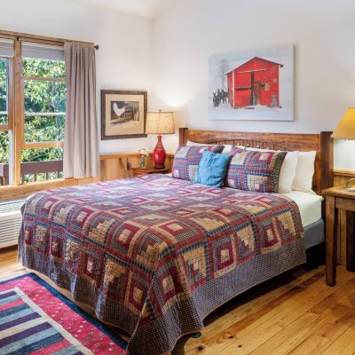 Barn Room, Private Handicap Bathroom Bent Creek Lodge Bed & Breakfast Promo Code