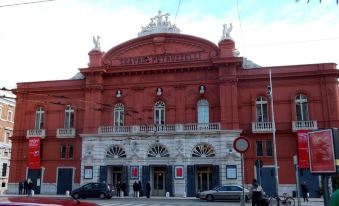 Jr Hotels Oriente Bari - Housity