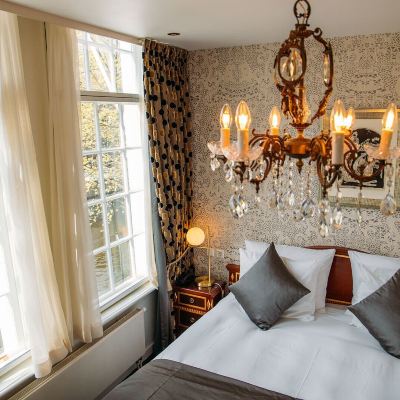 Deluxe Double Room with Canal View Ambassade Hotel Promo Code