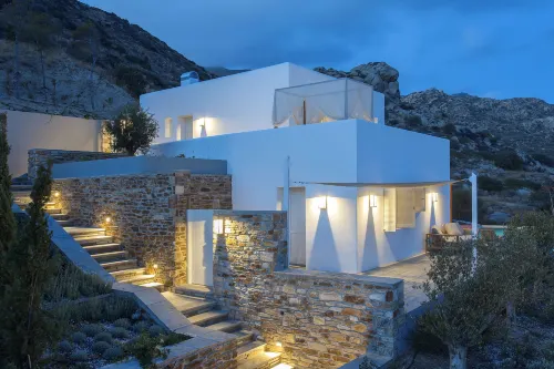 Far Out Hotel & Spa