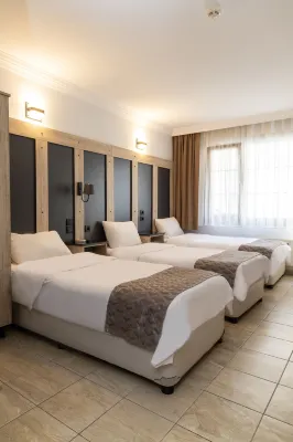 Galley Hotel Hotele w: 