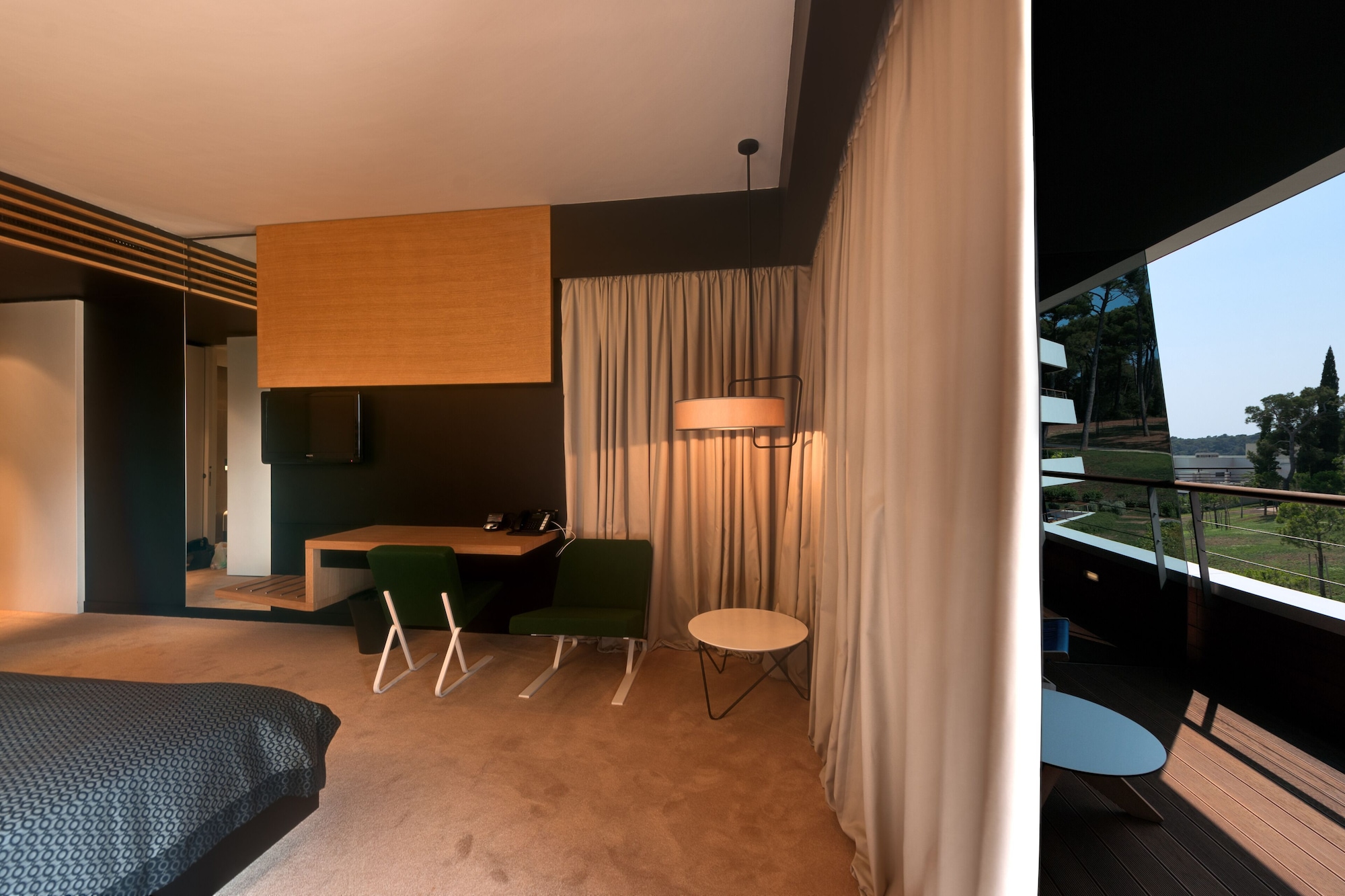 甄选特大床房 禁烟