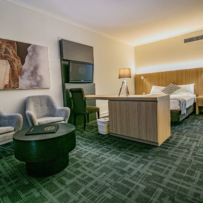 Oceanside Deluxe Room Opal Cove Resort Promo Code