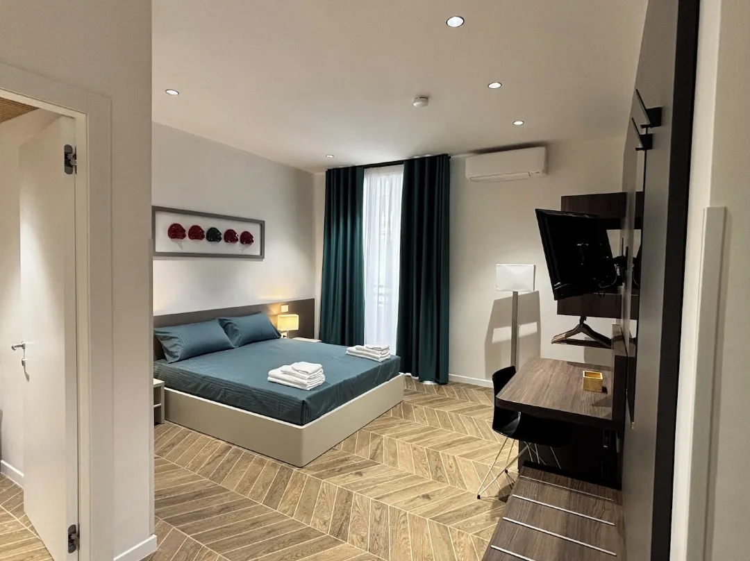 Sea Side Suites - Naples