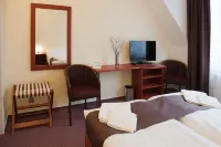 Hotel Vír Отели в г. 