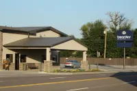 Boarders Inn & Suites by Cobblestone Hotels - Syracuse Hotels in 