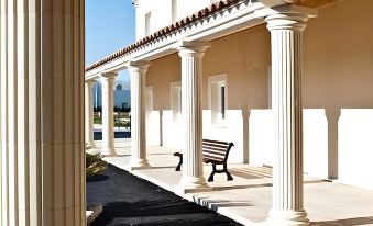 Le Ya'Tis - Housity