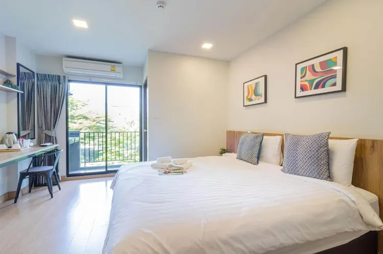 Standard Double Room, 1 Queen Bed, Terrace, City View