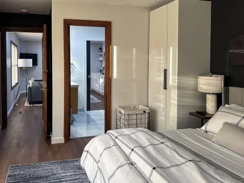 DTW Suites