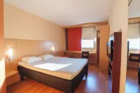 ibis Laon