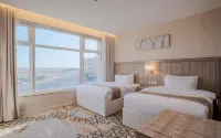 Grand Line Hotel