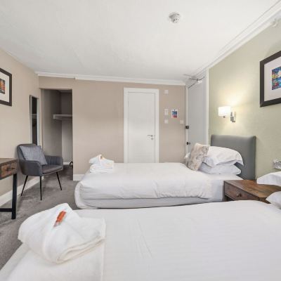 Twin Room with Private Bathroom Corran House Guest House & Hostel Promo Code