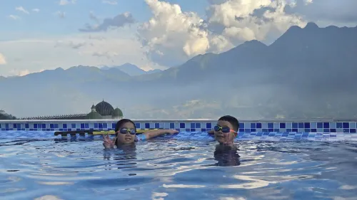 Azalea Sapa Hotel