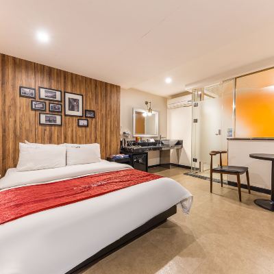 디럭스 룸 커플 Pc 게임 룸 (욕조) Suwon Boutique Hotel XYM 쿠폰