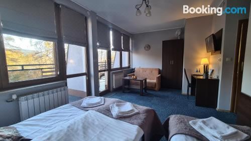 带阳台的三人房