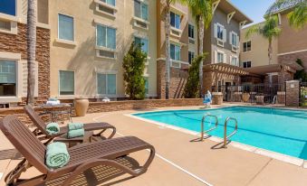 Comfort Inn & Suites Near Ontario Airport