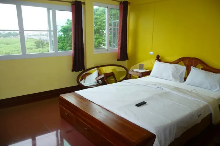 ห้องสแตนดาร์ด เตียงใหญ่ 1 เตียง