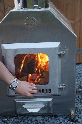 带湖景的双人间