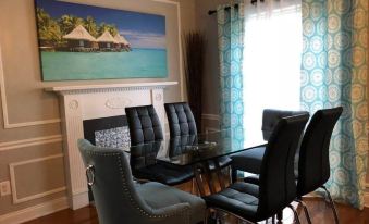 6149 Sandcrest · Next to Universal. 8 Beds. Pool. Very Clean - Housity
